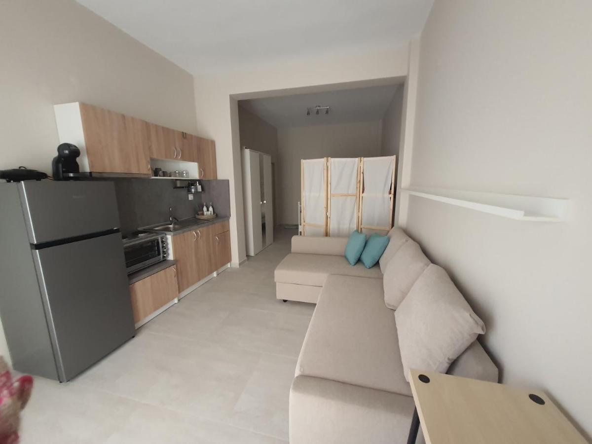 New Apartment ,50M From The Sea At Nea Irakleia. Экстерьер фото